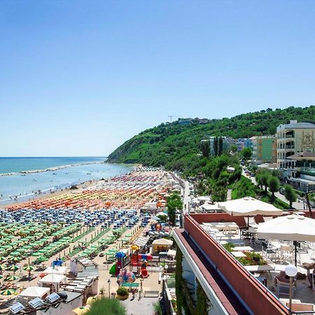 Giovanna Regina Hotel Gabicce Mare Ngoại thất bức ảnh