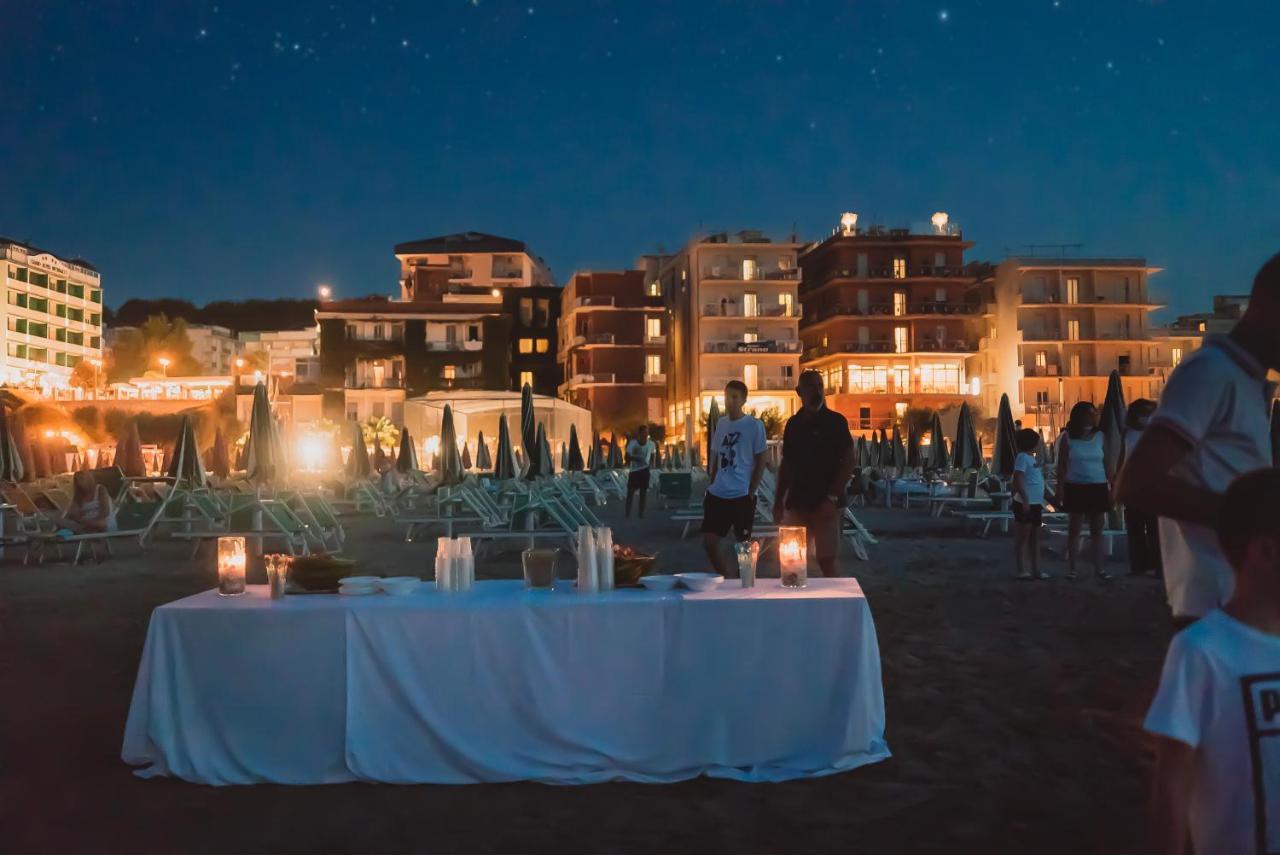 Giovanna Regina Hotel Gabicce Mare Ngoại thất bức ảnh