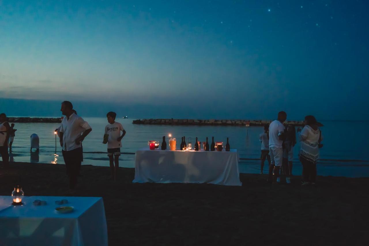 Giovanna Regina Hotel Gabicce Mare Ngoại thất bức ảnh