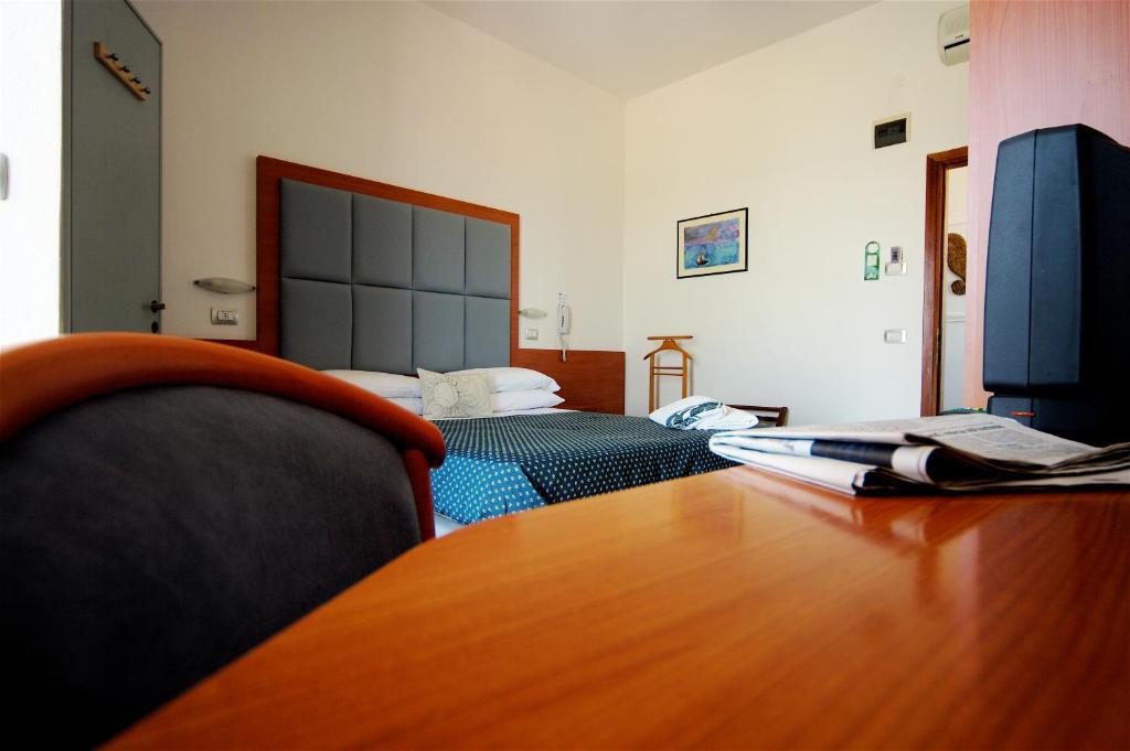 Giovanna Regina Hotel Gabicce Mare Phòng bức ảnh